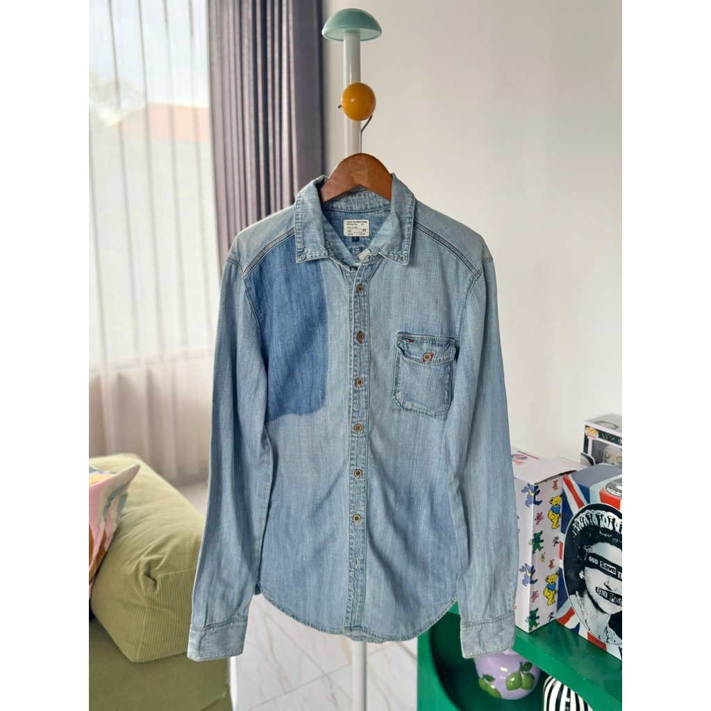 Kemeja Tommy Hilfiger