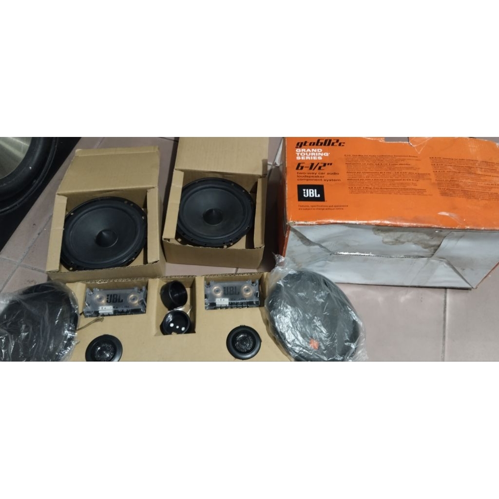 speaker pintu mobil JBL