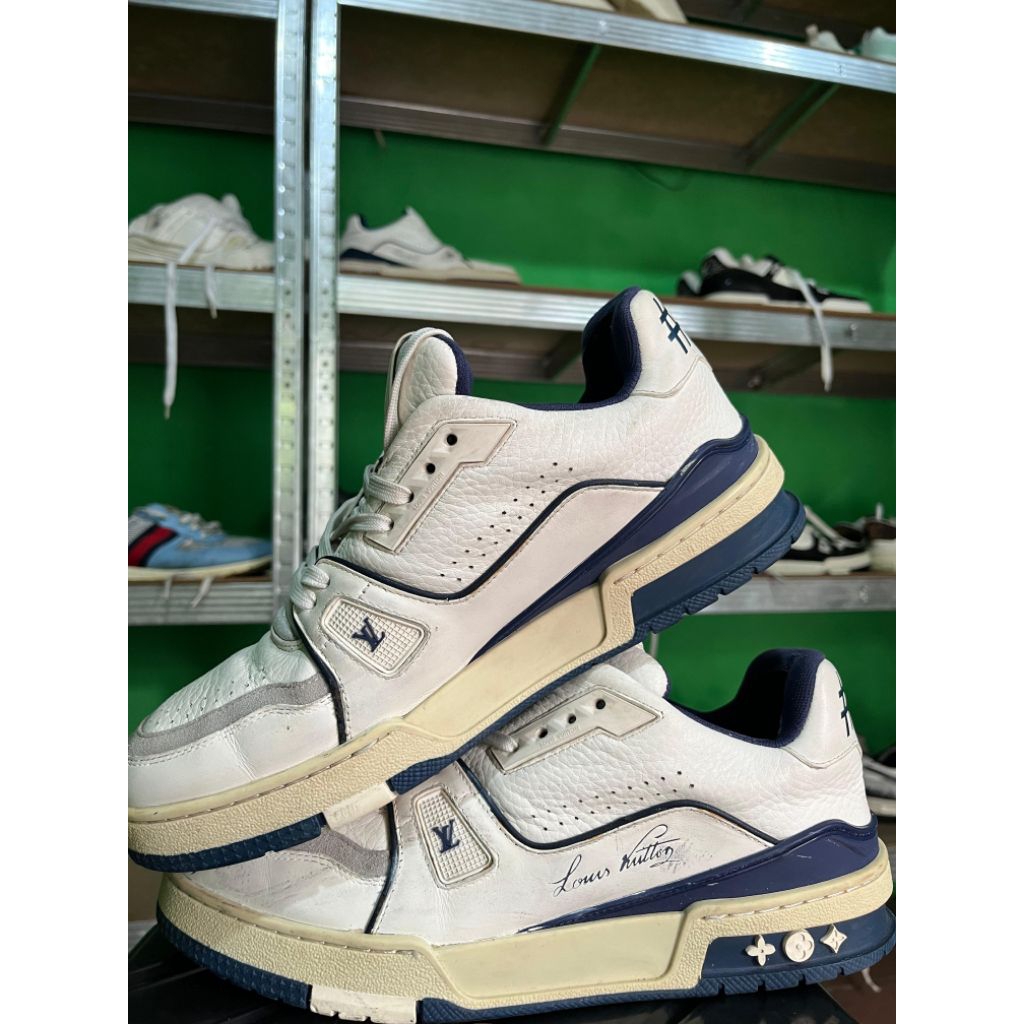 Sepatu Louis Vuitton LV Trainer  White Navy Marine size 42