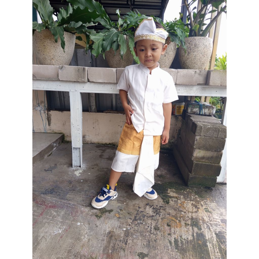 baju adat Bali bahan toyobo anak cowok