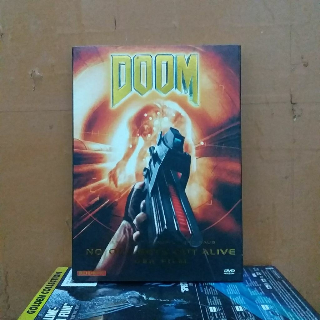 DVD ORIGINAL FILM DOOM