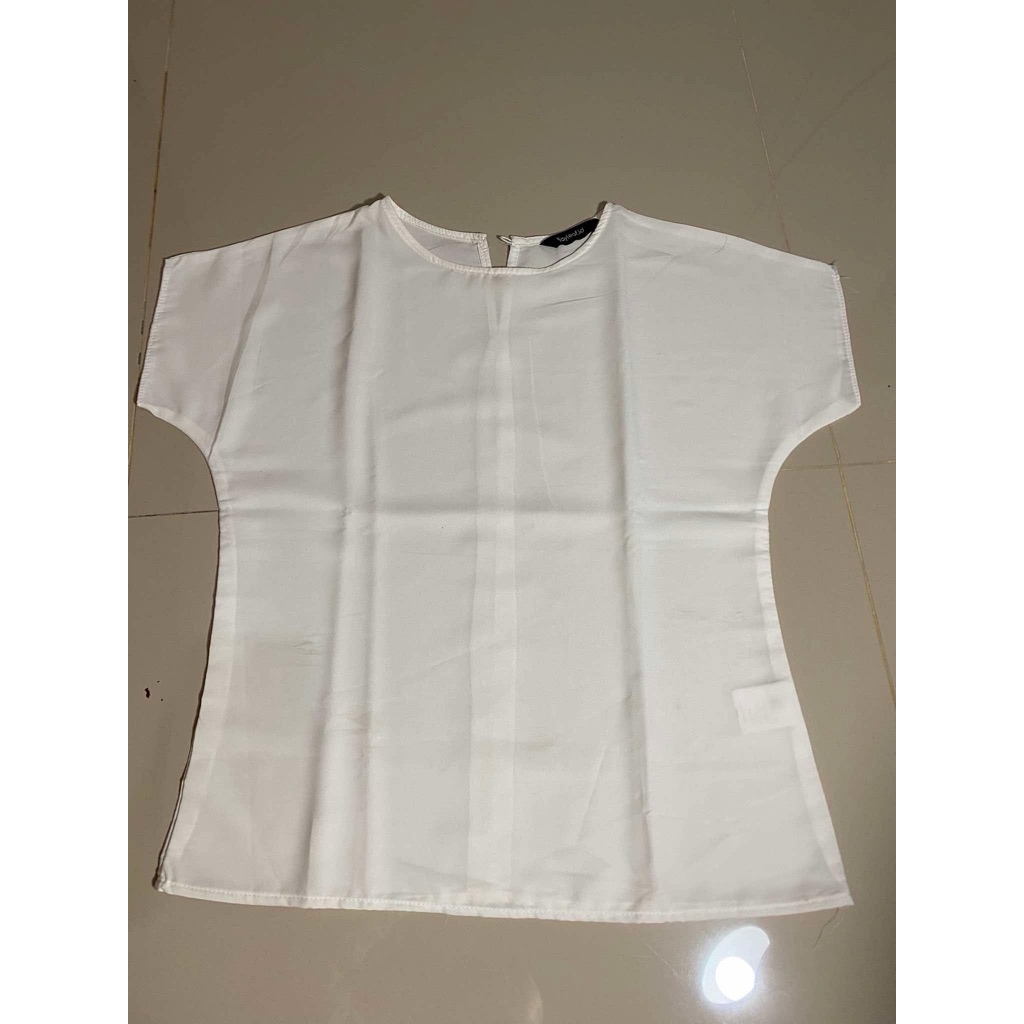 blouse atasan putih bayleaf preloved