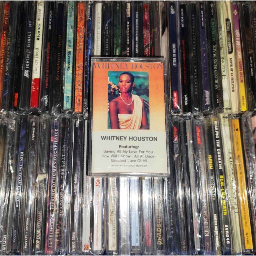 Kaset Whitney Houston - Whitney Houston