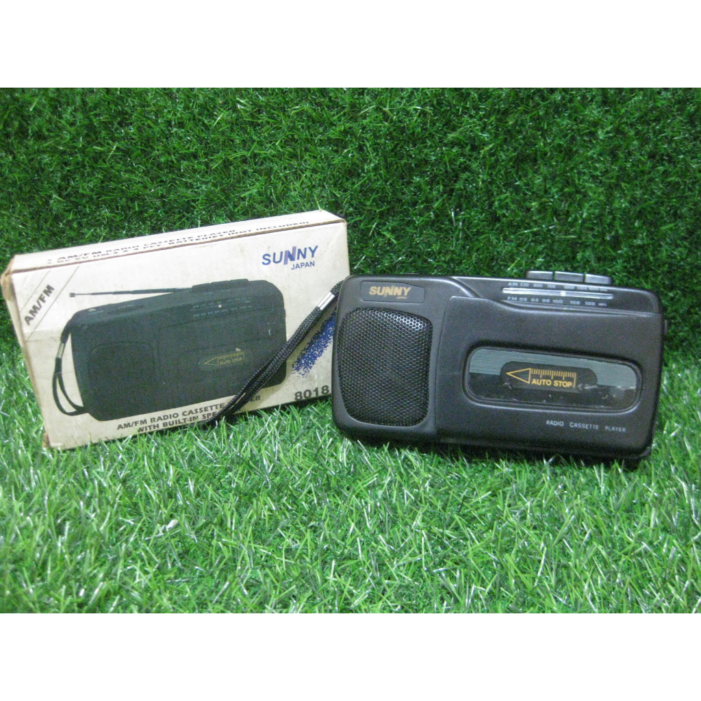 Walkman Sunny 8018 pemutar kaset radio siap pakai