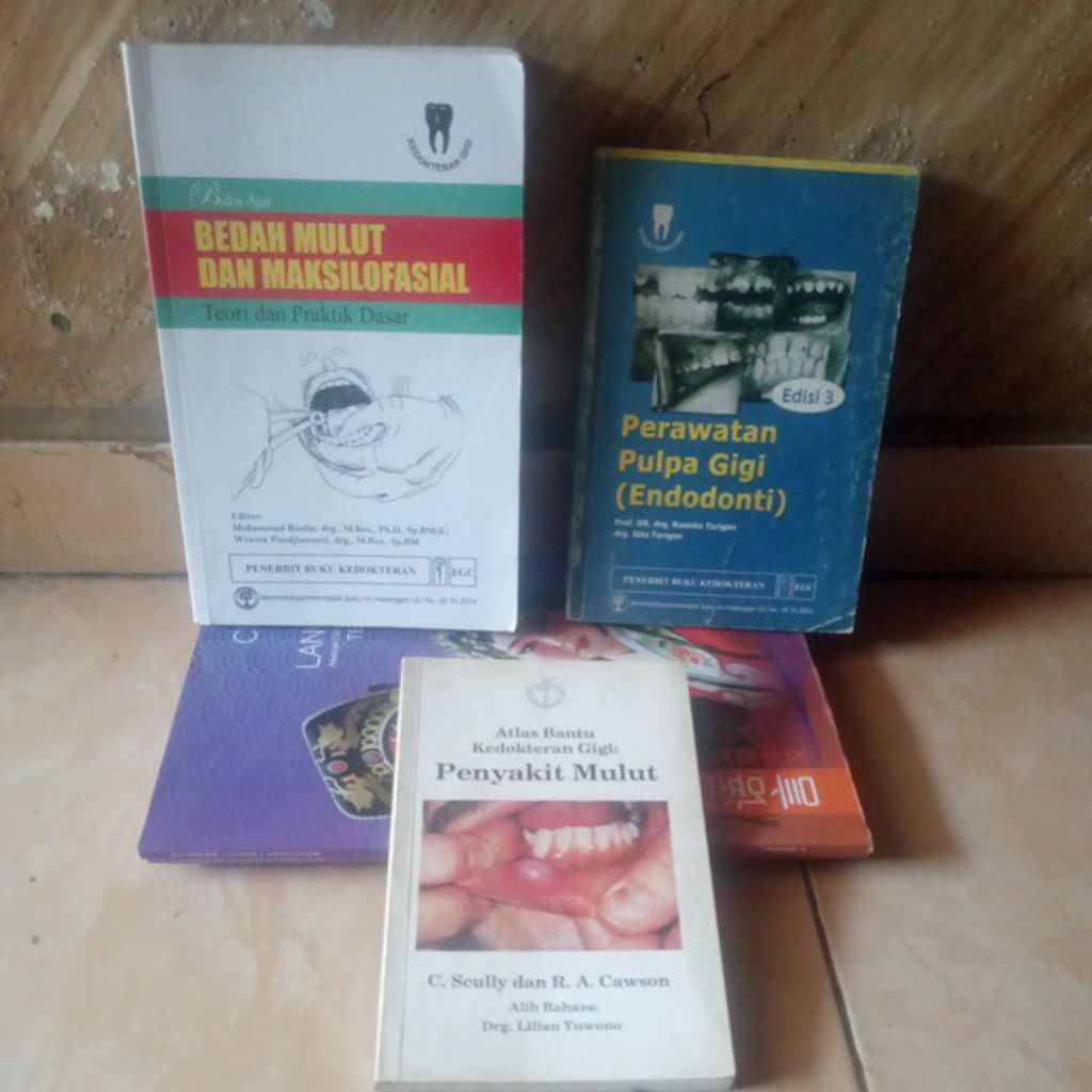 buku bekas original 3 buku Kedokteran Gigi; Atlas Penyakit Mulut - Bedah Mulut & Makailofasial -  Pe