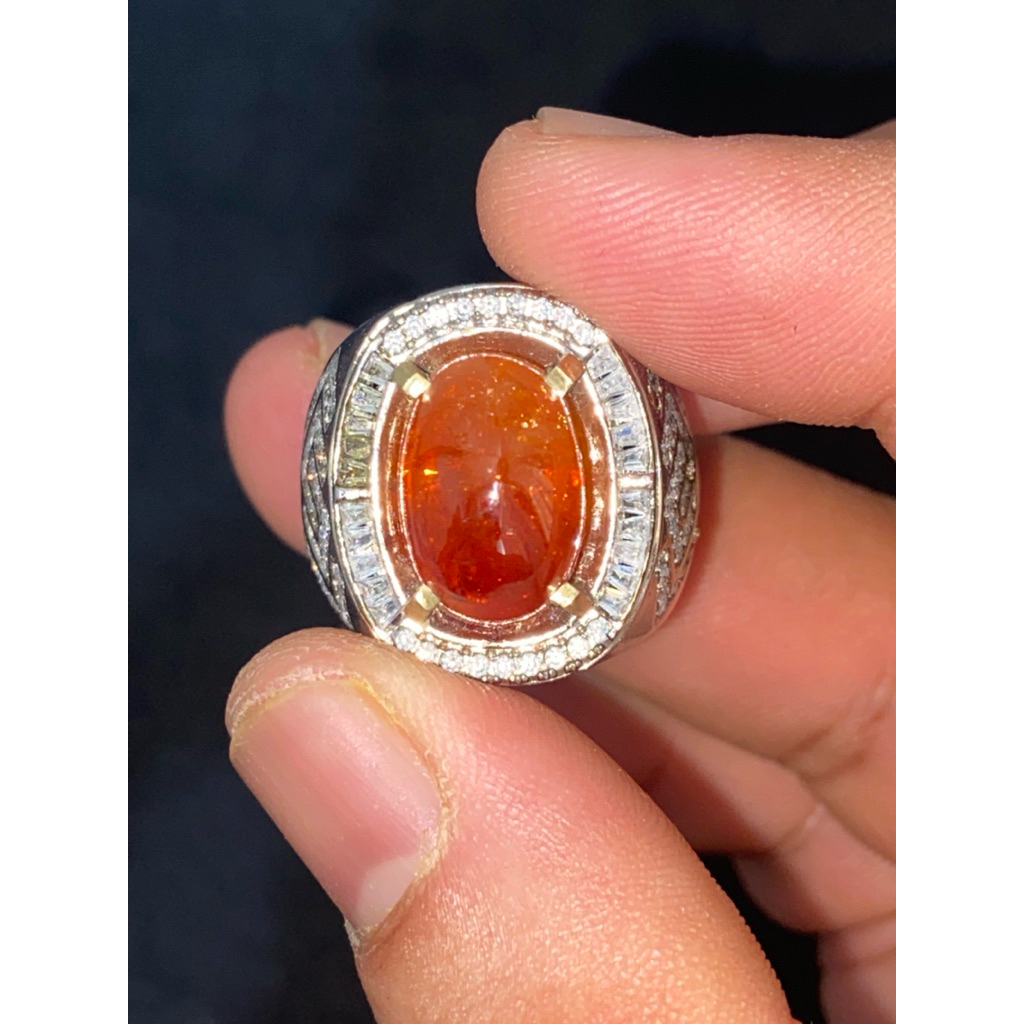 NATURAL HESSONITE GARNET STAR