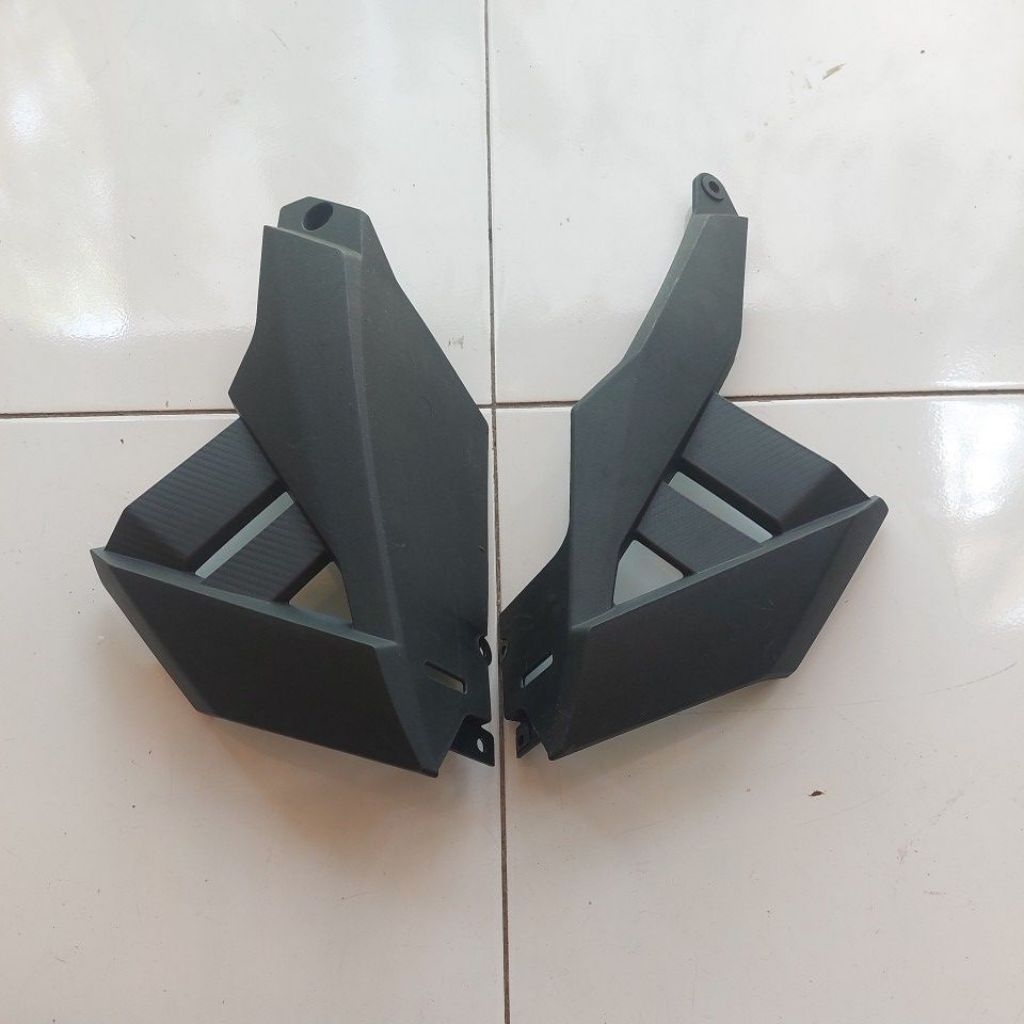 Dek Bawah Lumpur Undercowl Honda CB150R CB150R LED V4 Original