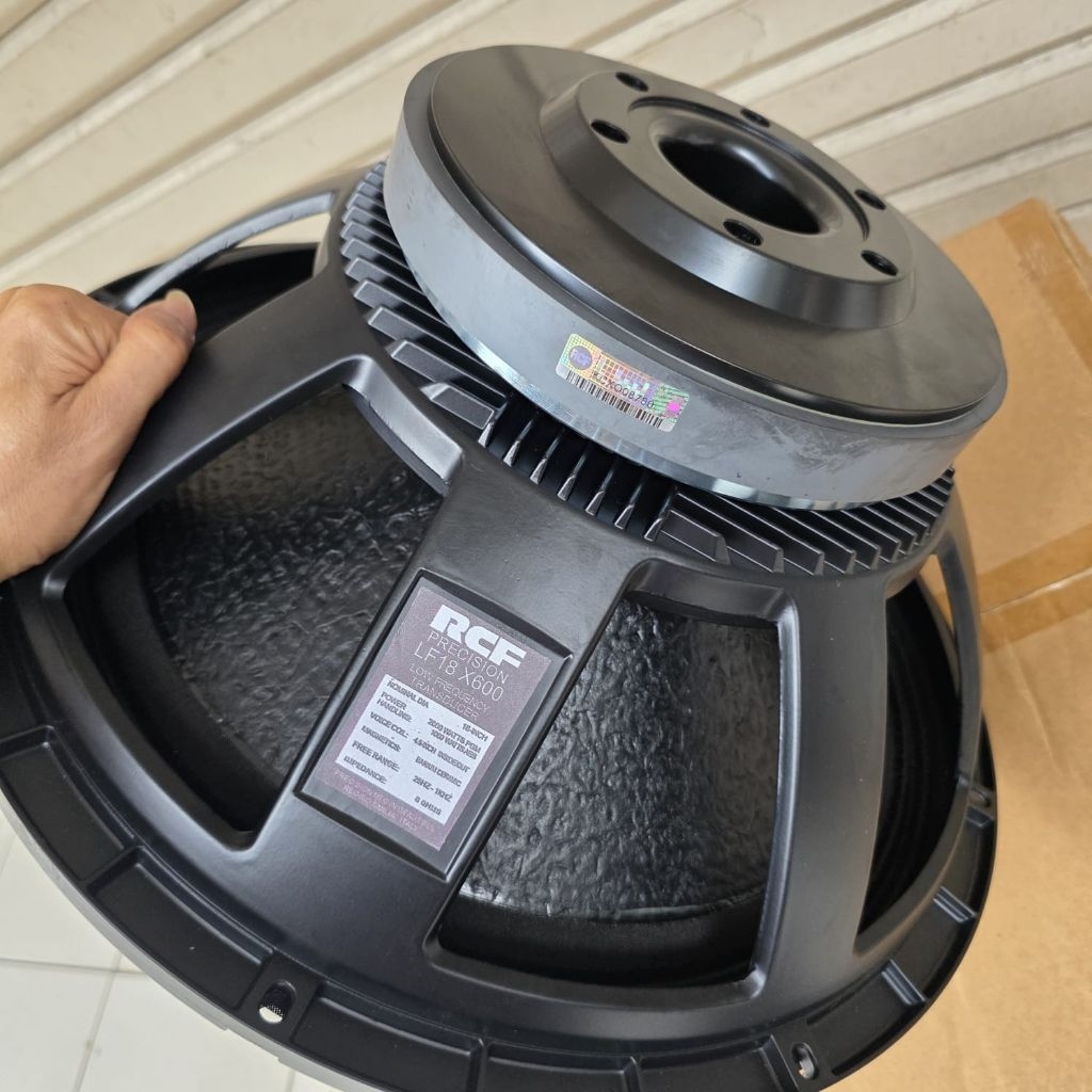 SPEAKER KOMPONEN RCF 18 INCH LF18X600 VC 4,5 INCH 18X600