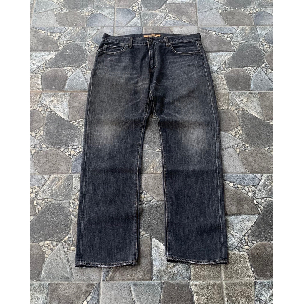 Celana Jeans UNIQLO S002