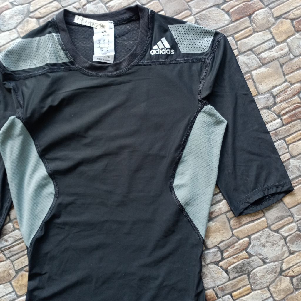 Tshirt Jersey olahraga branded ADIDAS TECHFIT Compression original