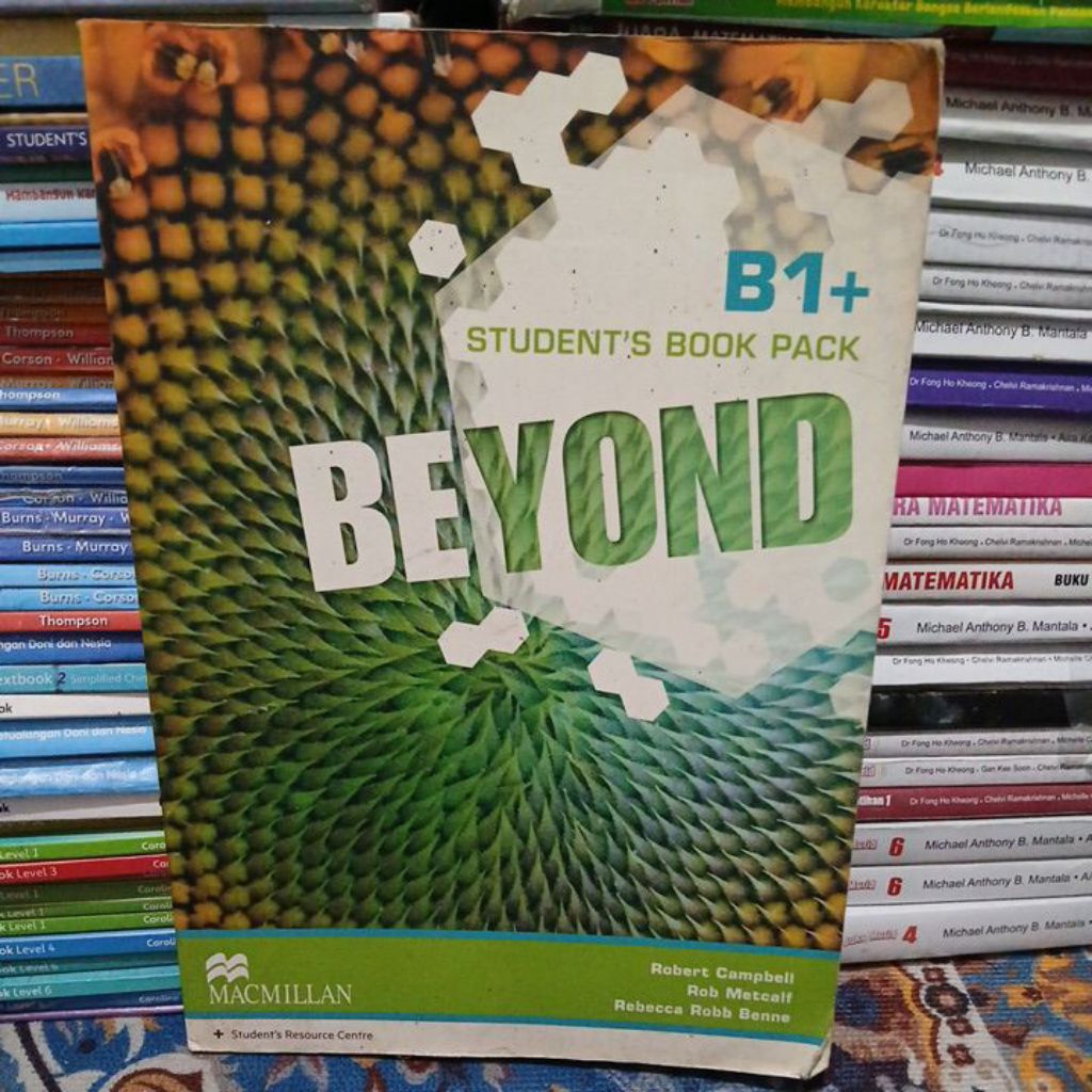 Buku beyond student book B1+ student's book