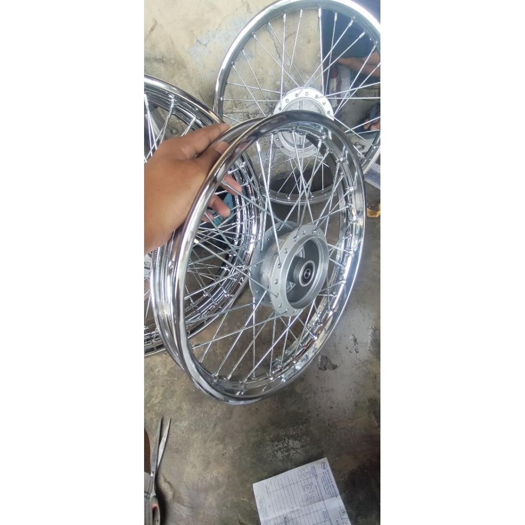 velg blakang Supra fit new ring 17x160, pelek+jari2 baru tinggal pasang