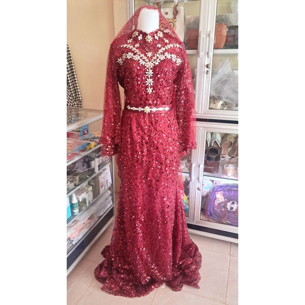 Gaun Pengantin Maroon Slim Dress Berekor Payet Sequin Premium