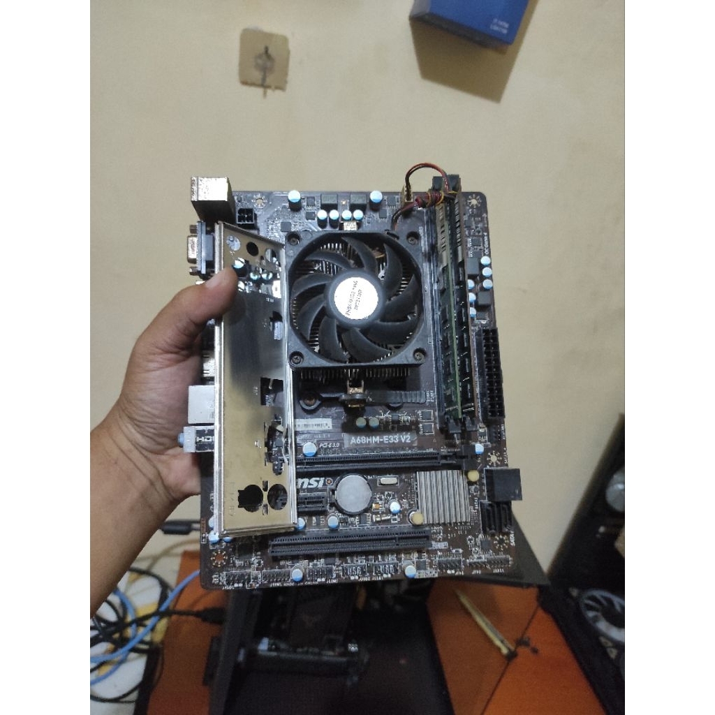 amd a8 7650k + mobo msi a68 +fan