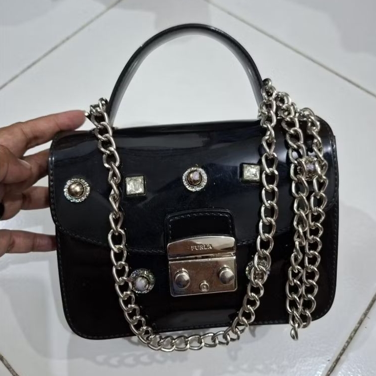 tas furla candy jelly hitam 18x12cm sedikit minus