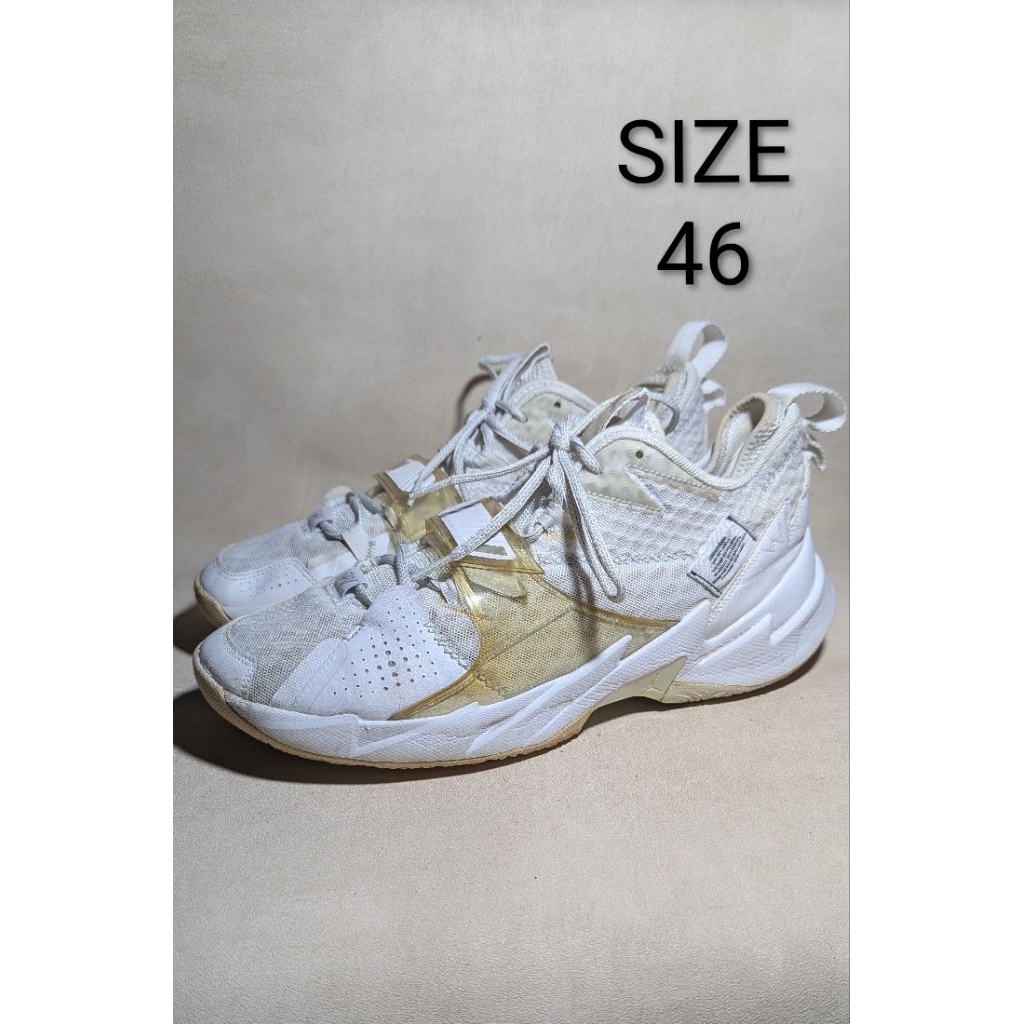 SEPATU BASKET PRELOVED AIR JORDAN RUSSELL WESTBROOK WHY NOT ZER0.3 SIZE 46