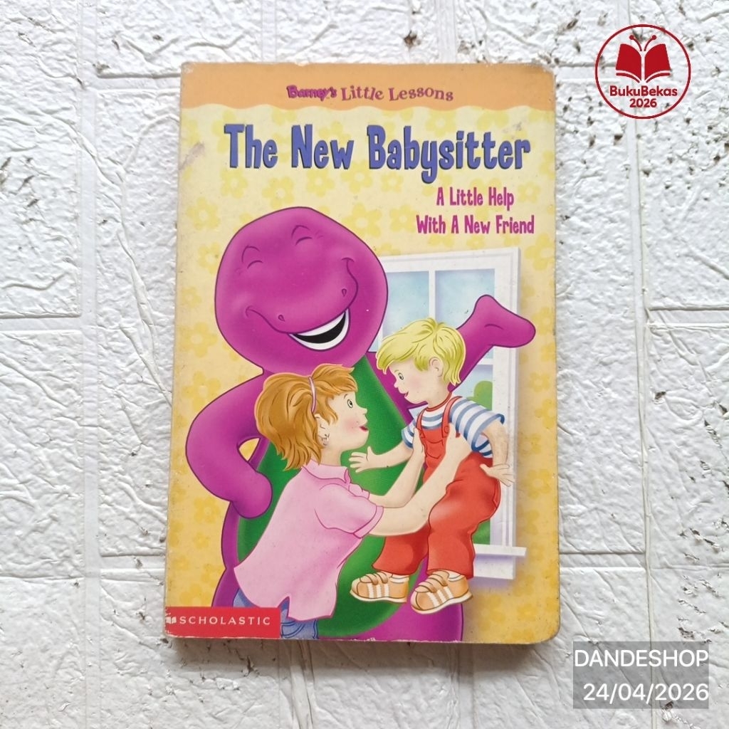 Barney's Little Lessons The New Babysitter - Buku Cerita Anak BAHASA INGGRIS Bekas Preloved (board b