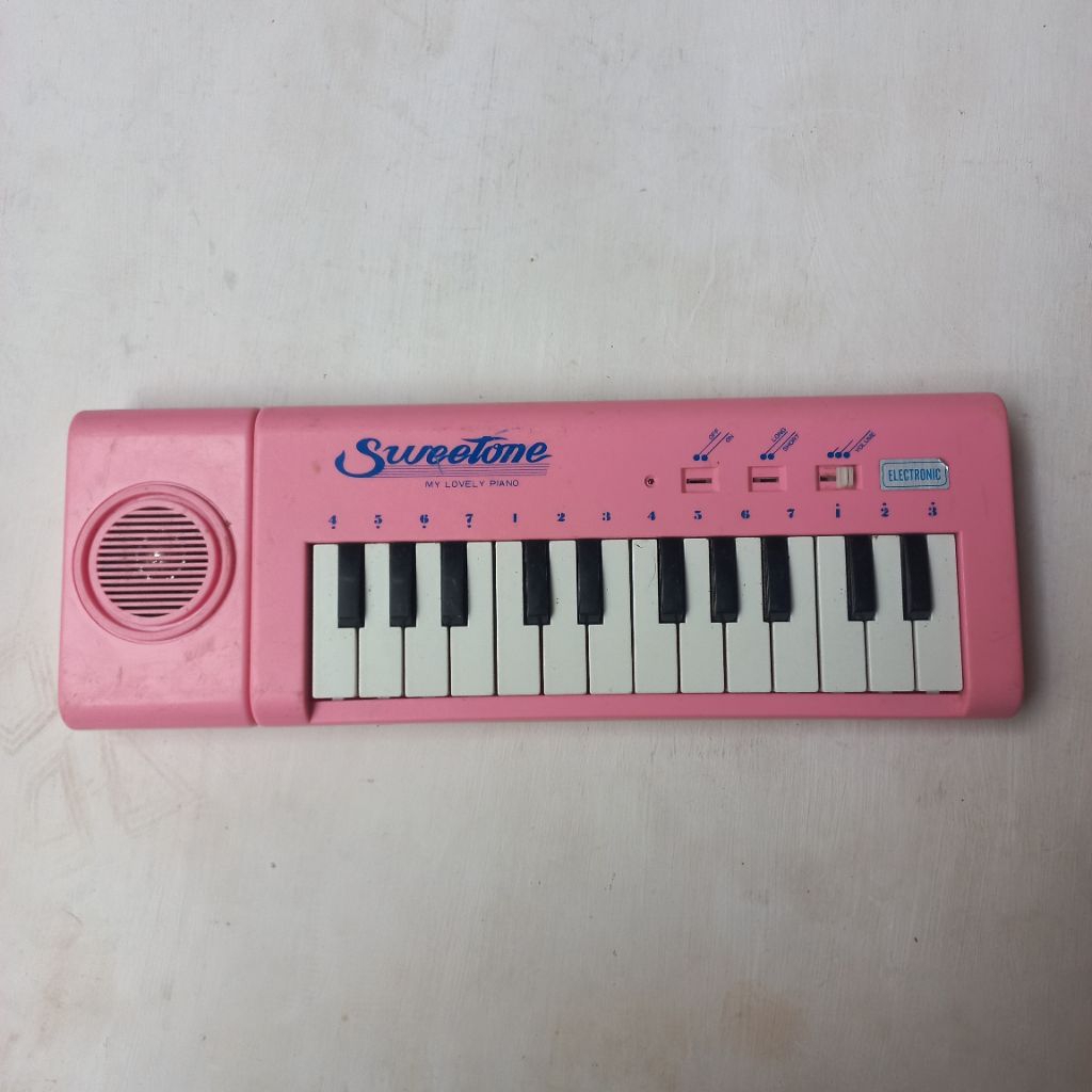 Keyboard Mini Jadul Dekorasi Retro