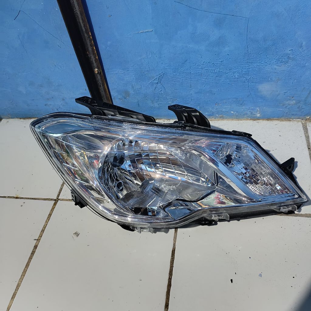 headlamp/lampu depan wuling confero DB