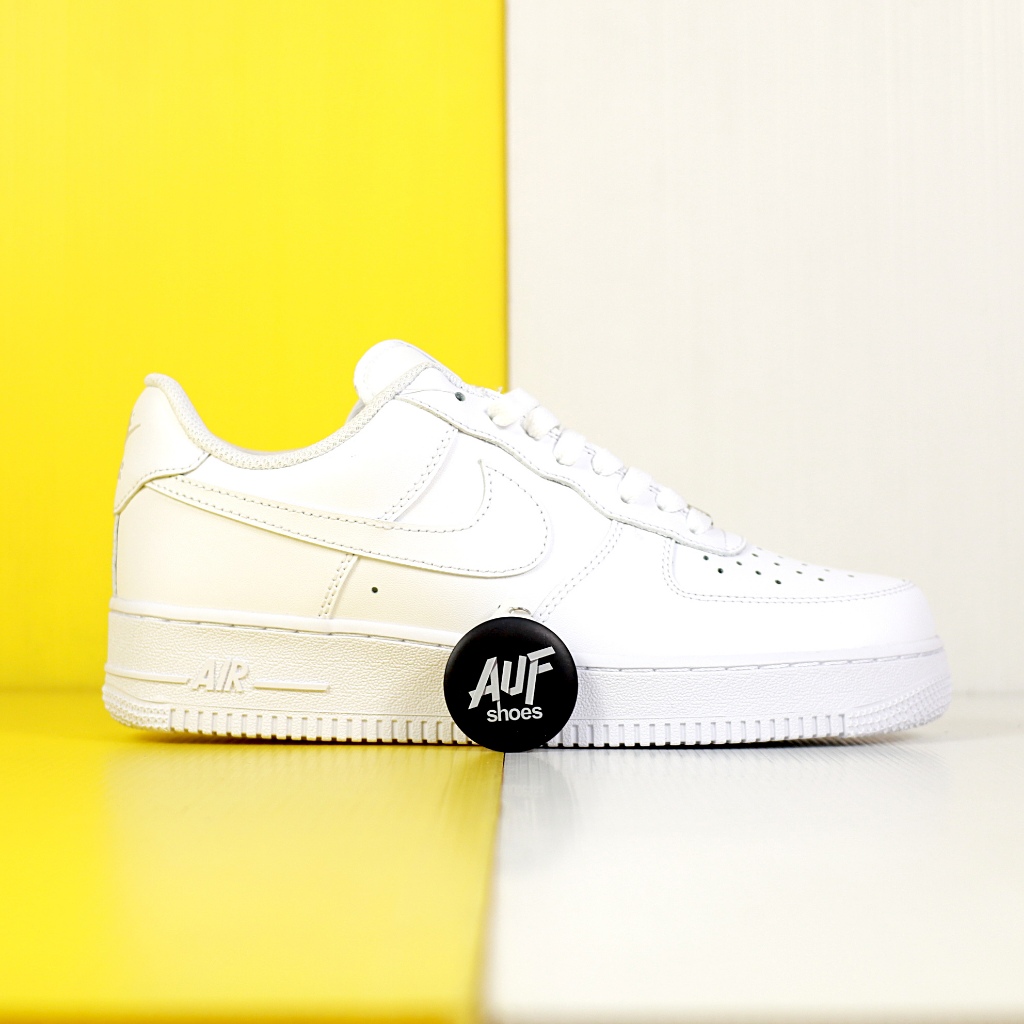 Sepatu Sneakers Casual Full white Gym Joging Pria Wanita