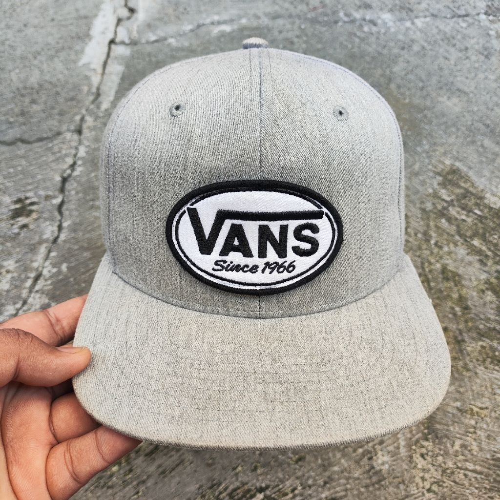 topi vans original