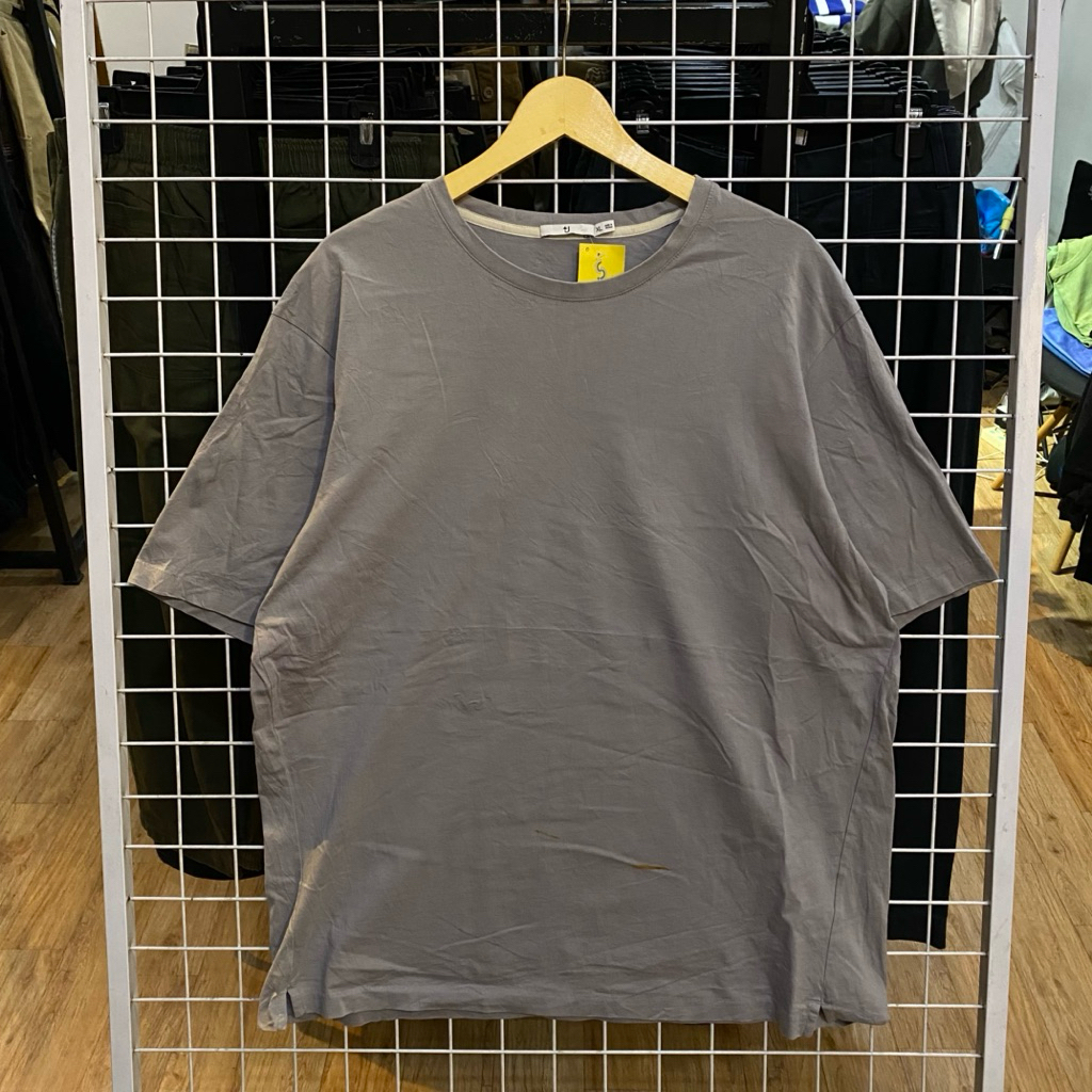 Uniqlo +J Tee. #Ks1328