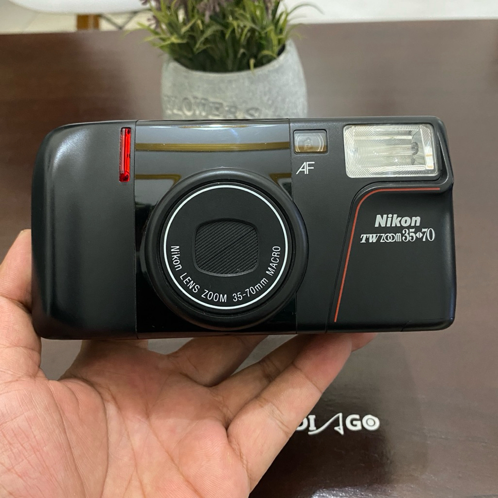 KAMERA ANALOG NIKON TW ZOOM 35-70 MATOT