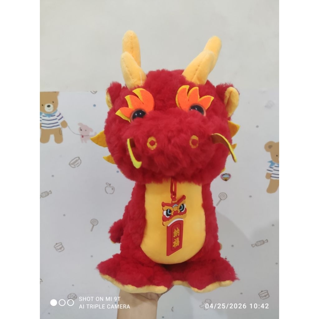 boneka shio naga merah