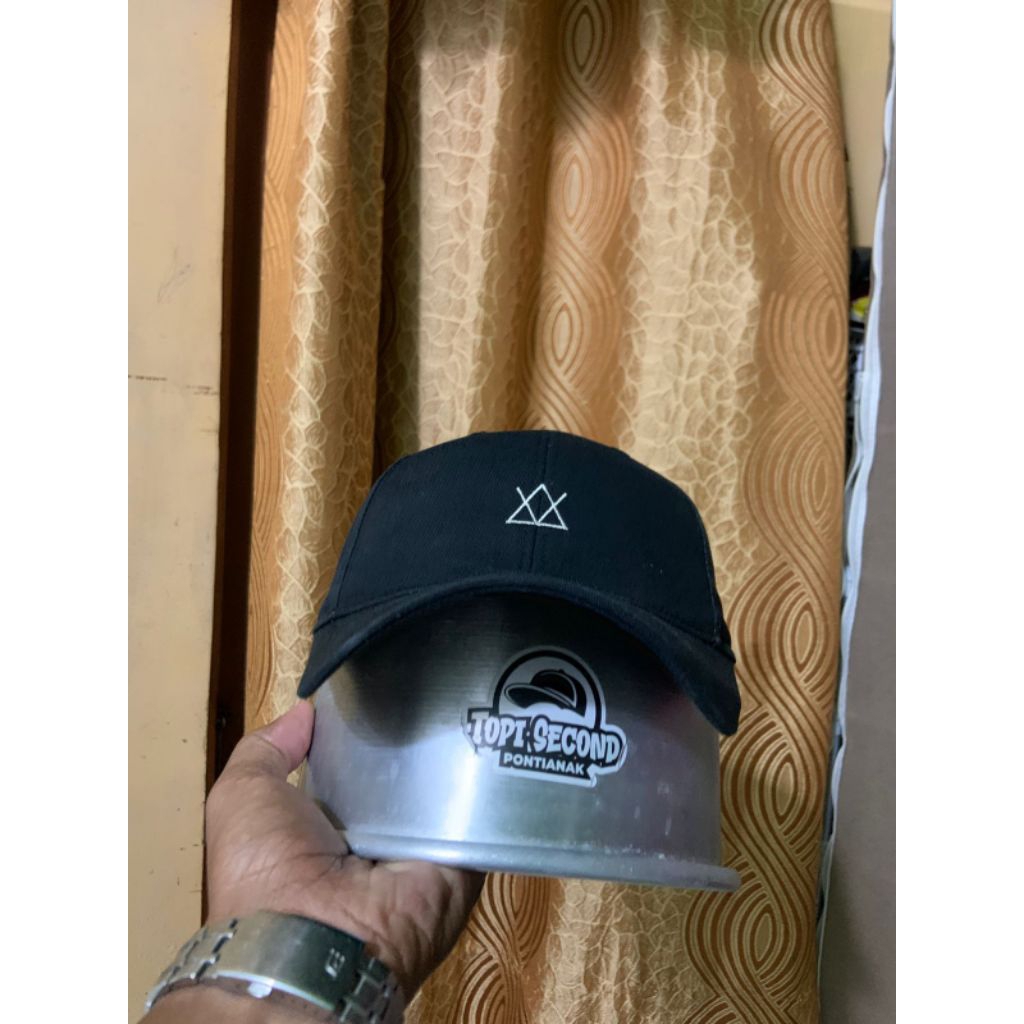 TOPI AKIII CLASSIC/TOPI BEKAS/TOPI LELONG