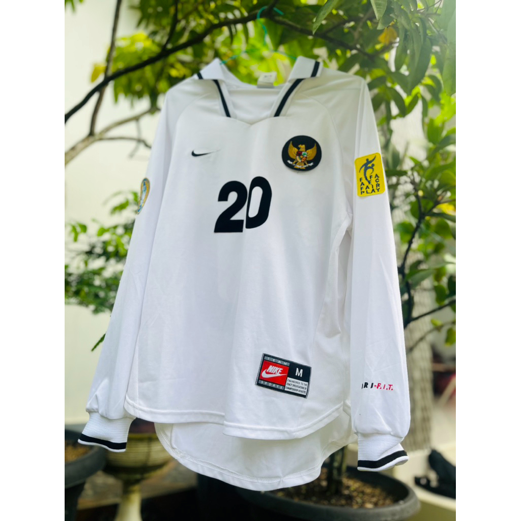 Jersey Timnas Indonesia away 2001/2003