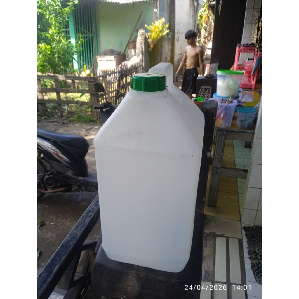 Jerigen 10 liter bekas cairan infusan