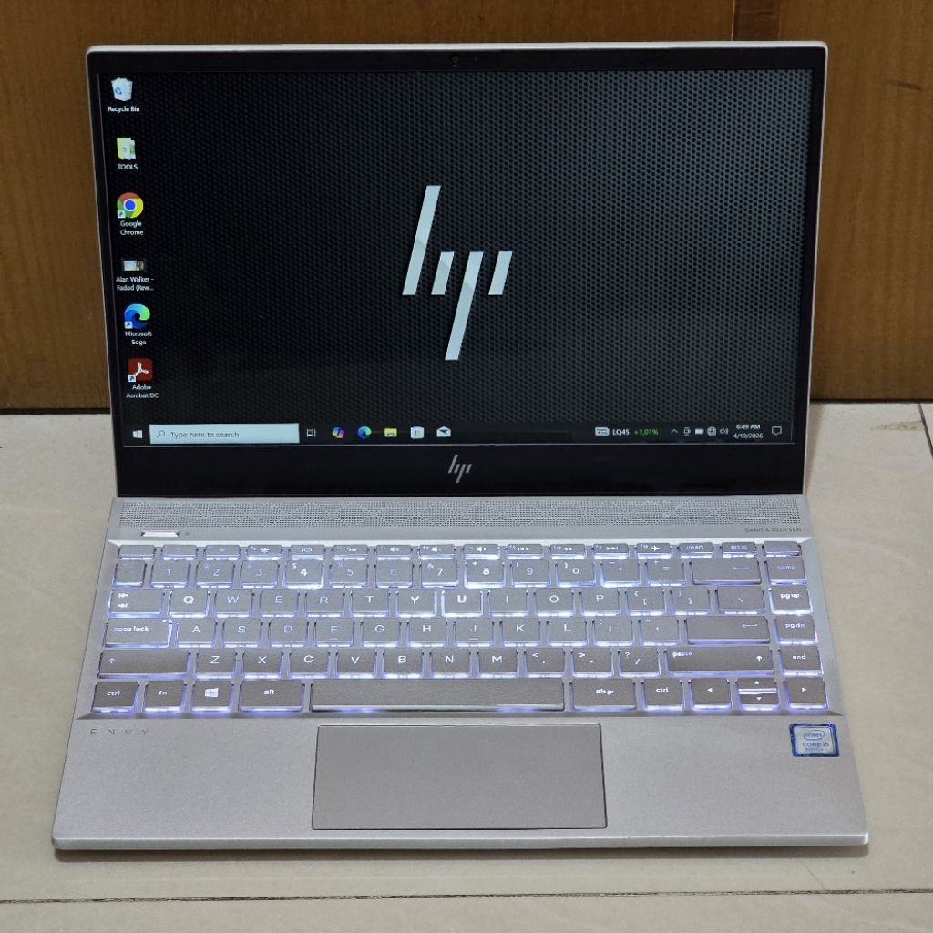 HP envy 13 ultrabook full alumunium premium slim cakep intel core i5 ram 8gb 256GB