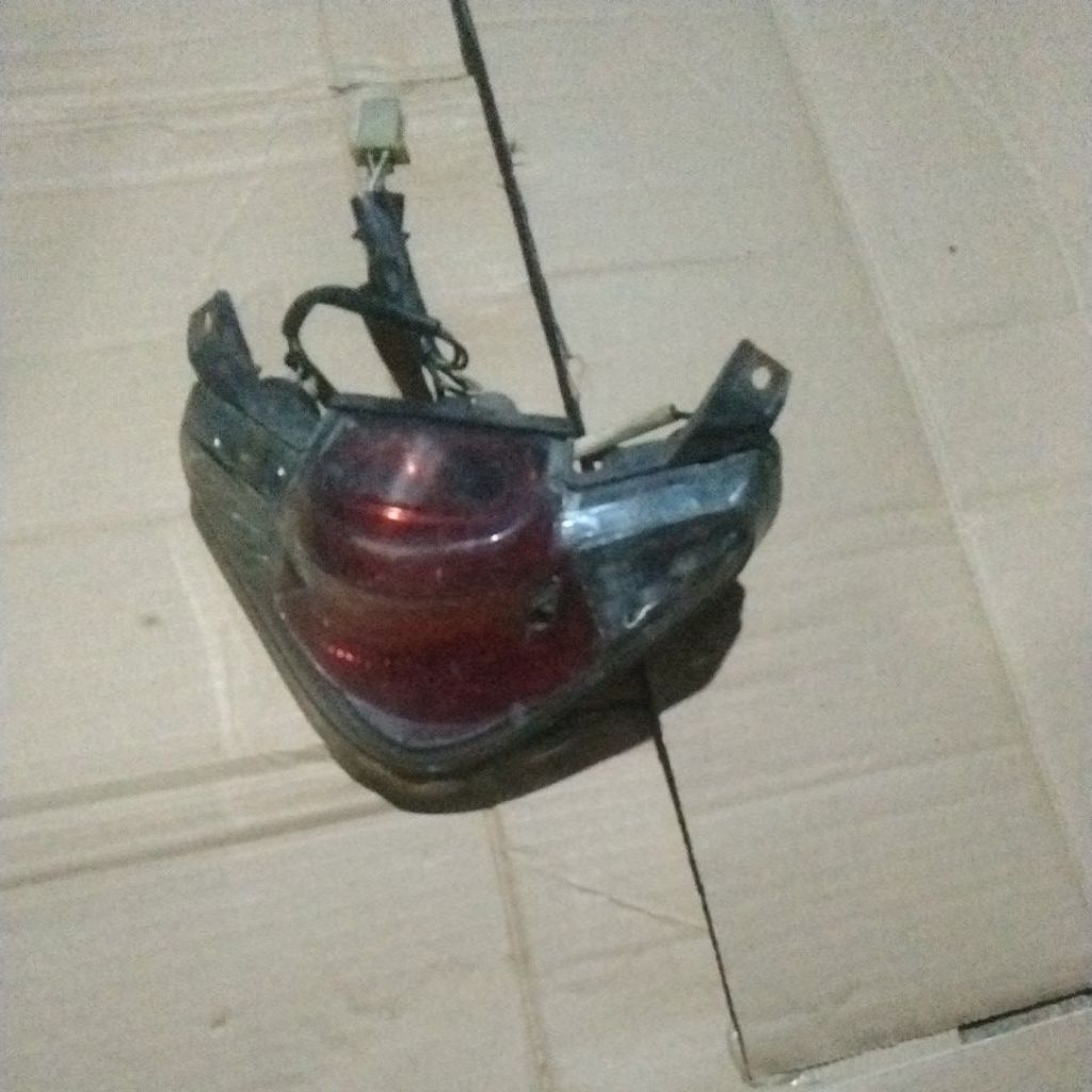 lampu stopan suzuki spin bekas