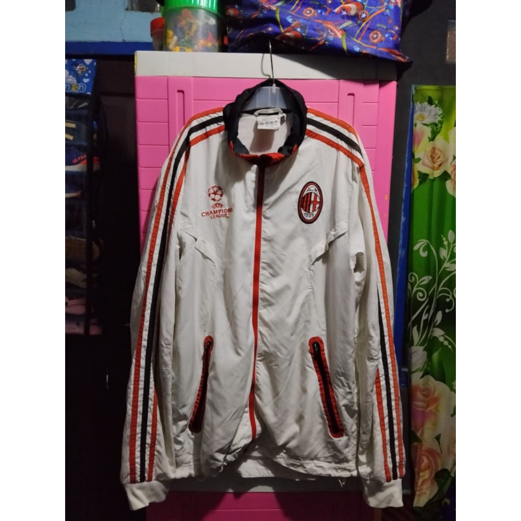 tractop AC Milan second