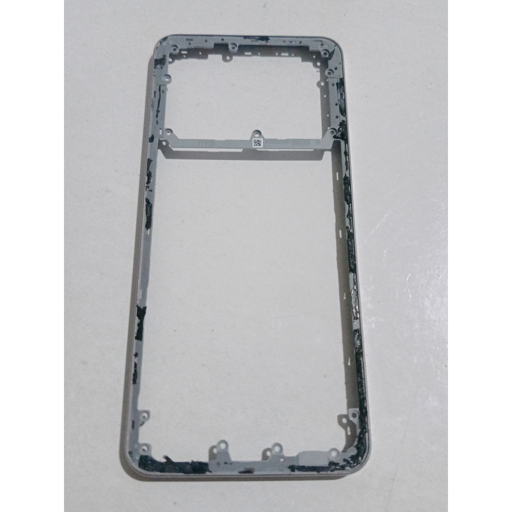 midle / Tulang Tengah Bekas Mulus Vivo Y19s Pro Warna Pearl Silver Original Copotan / ORI Bawaan Hp