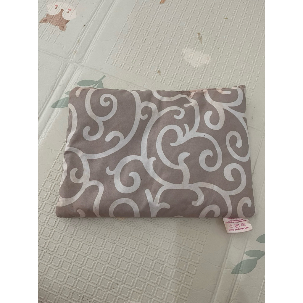 preloved bantal kacang hijau baby cloudfoam