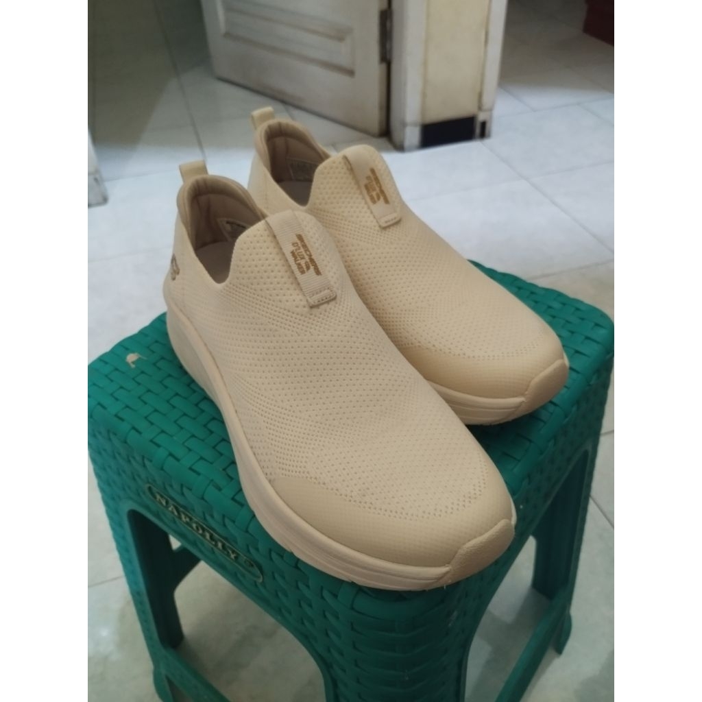 Skechers D'lux Walker Quick Slip On wanita