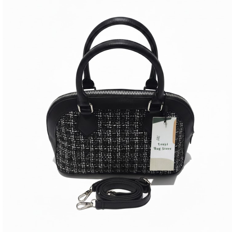 Tas Fashion Wanita Model Slingbag Warna Hitam Motif