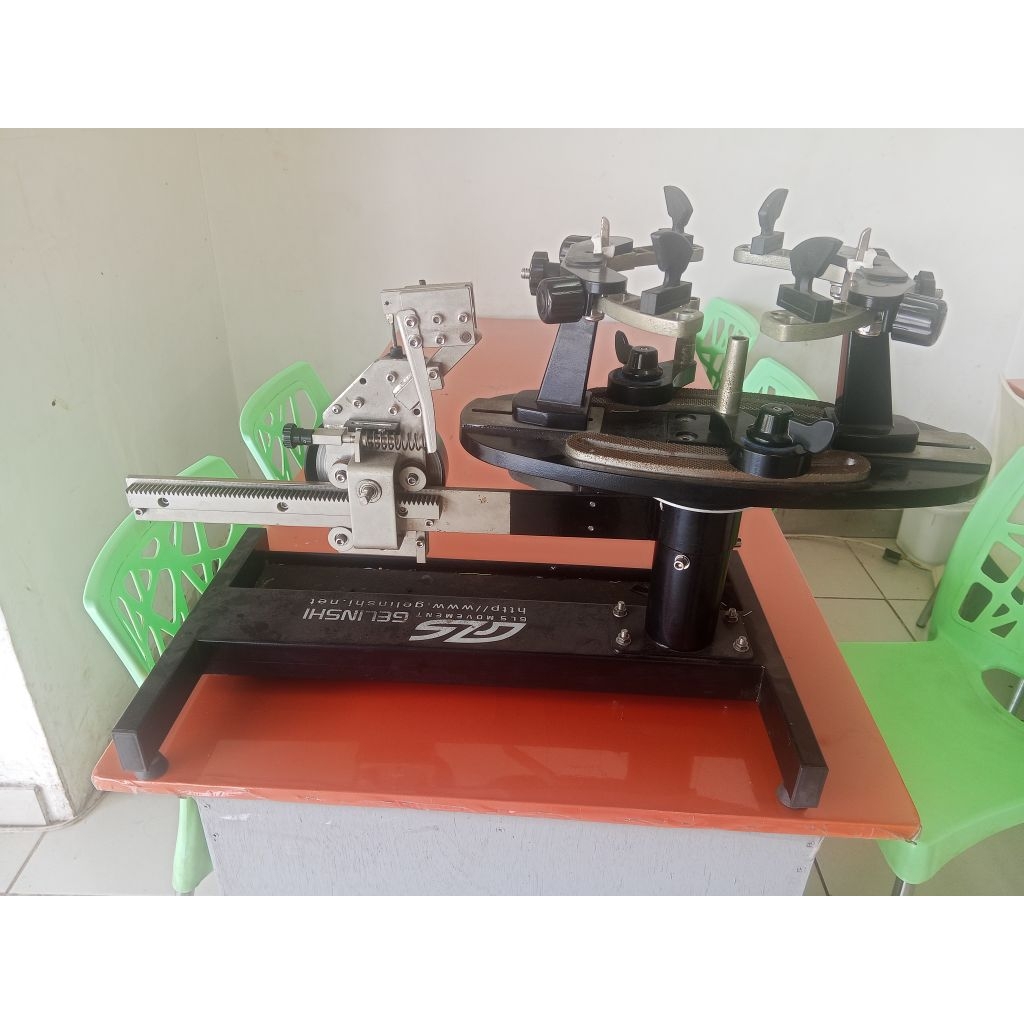 MESIN SENAR RAKET GELINSHI