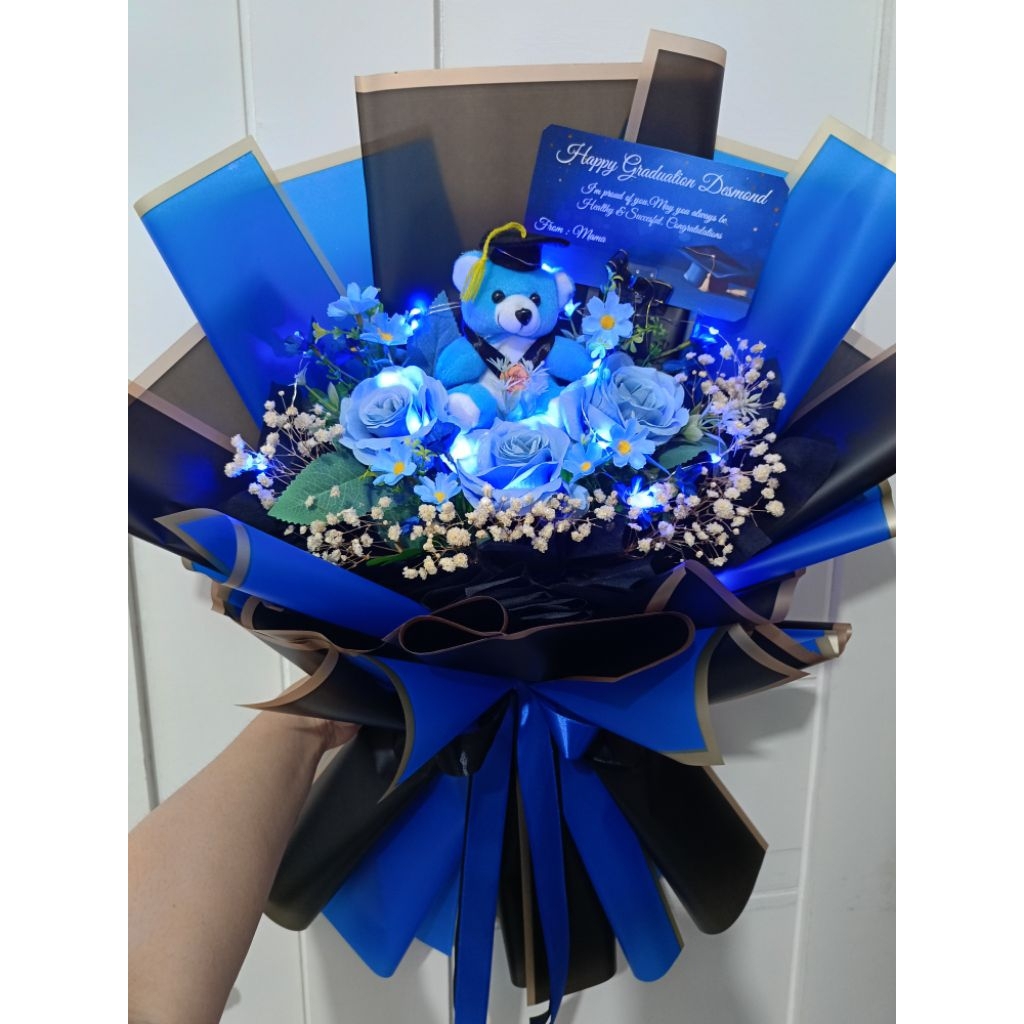 BUKET WISUDA / BUNGA WISUDA / GIFT WISUDA / WISUDA / BONEKA WISUDA / WISUDA BATAM