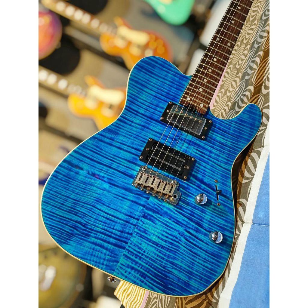 Soloking MT-1 Custom 24 Flame in Seethru Blue