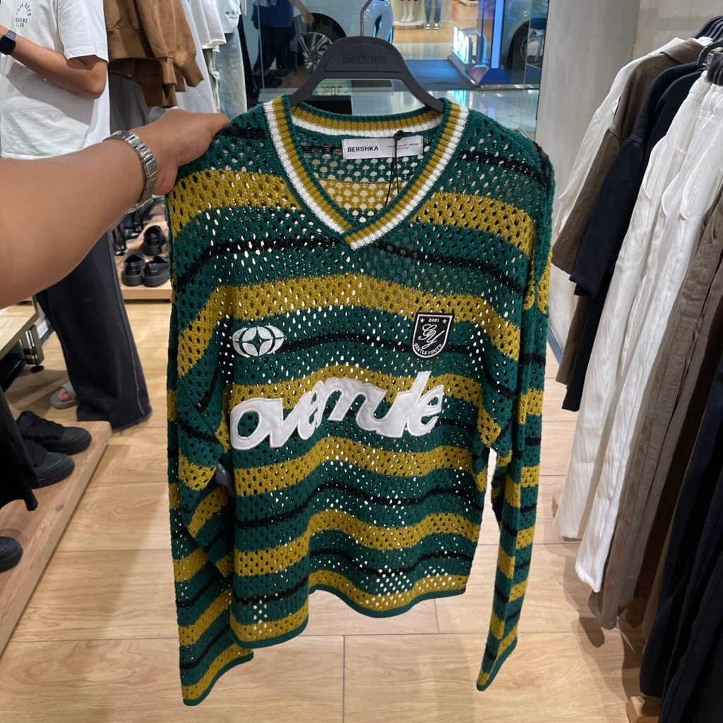 Sweater Varsity BERSHKA MEN Jastip (jasa titip)