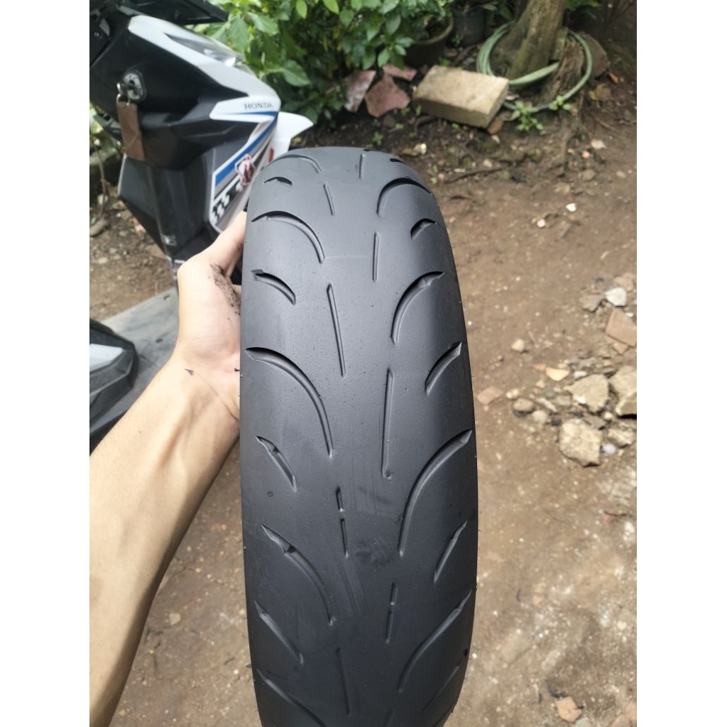 Ban Tubeless Merk Pressa PS588 Ukuran 120/80-14