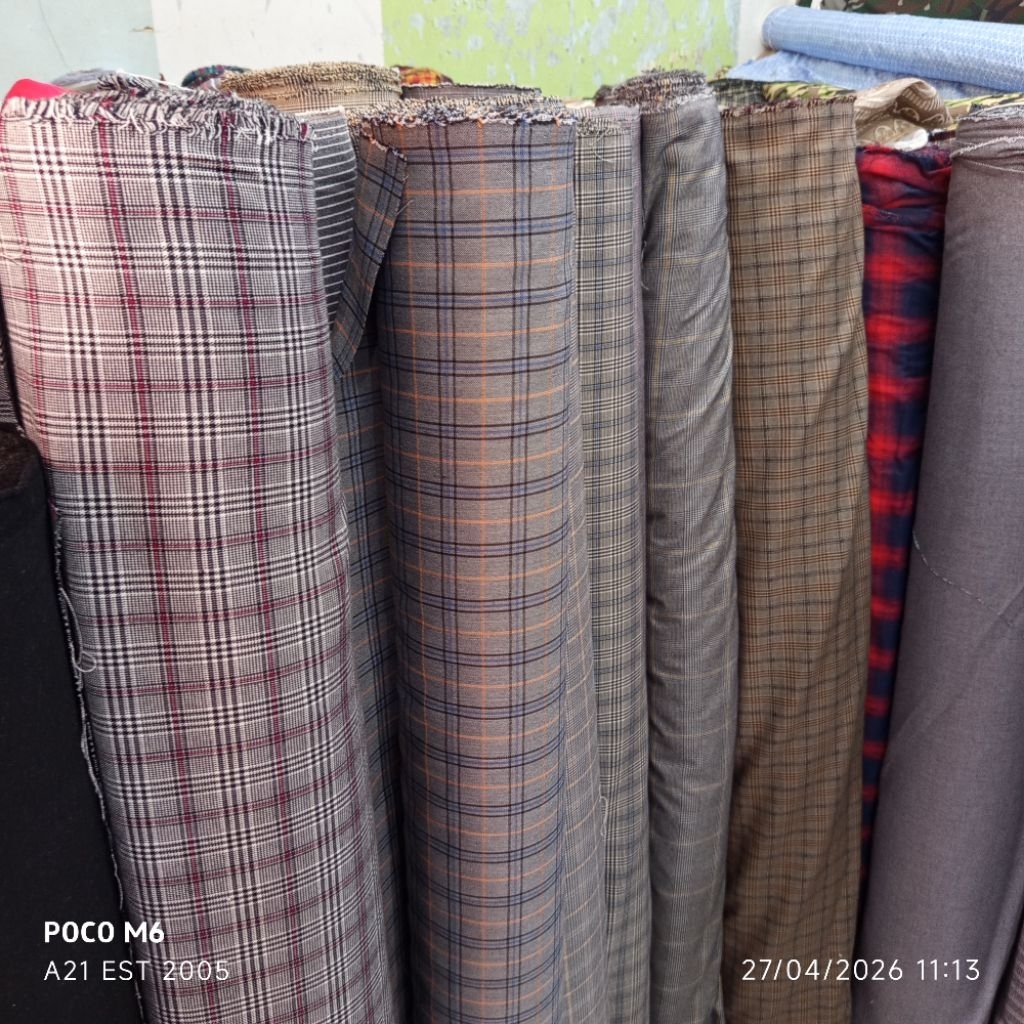 HARGA/0,5 M | KAIN SEMI WOOL - KAIN SEMI WOOL MOTIF KOTAK - BAHAN SEMI WOOL PREMIUM - BAHAN BLAZER