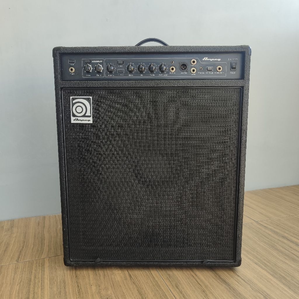 Ampeg BA115 V2 Ampli Gitar Bass Second Original Mulus