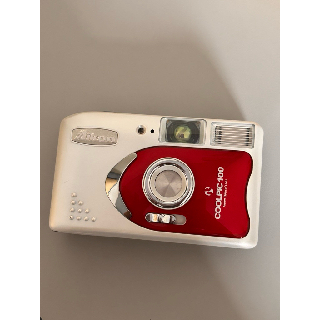 Analog Camera [Aikon Coolpic 100] Red 35mm, NOT FUNCTIONING, Pajangan/Display/Rusak [by preloved bee