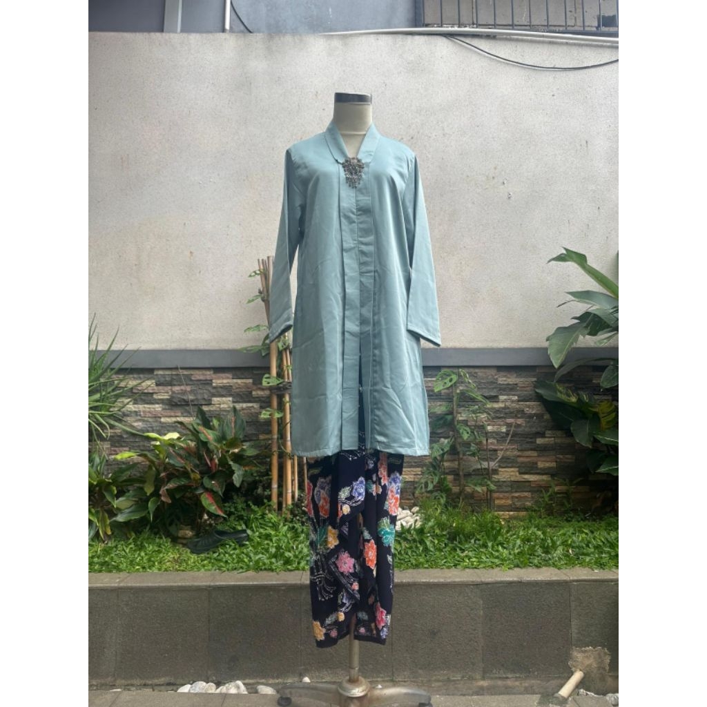 kebaya modern,kebaya polos,kebaya tunik,kebaya kurung