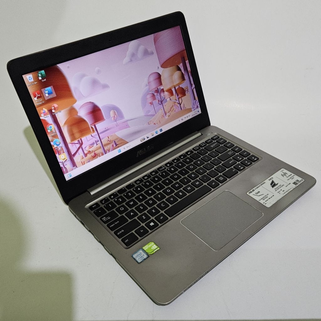 Laptop Editing/Render/Gaming Asus K4010uq - Core i7 6500u Ram 16gb - Dual vga Nvidia GeForce 940m