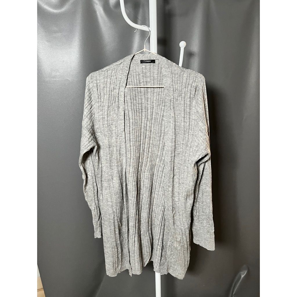 cardigan rajut light grey