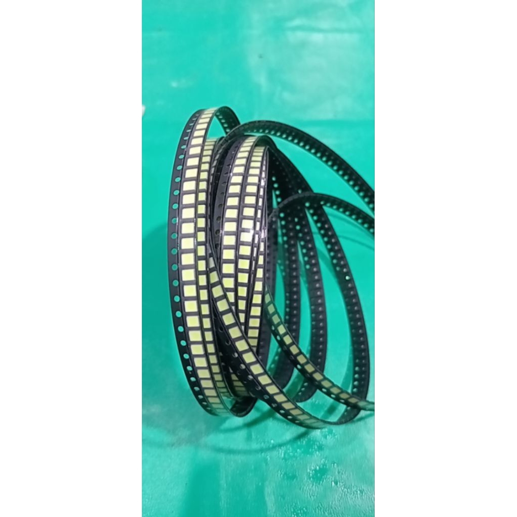 mata cip led smd 2835 6v hijau 100pcs (LG)